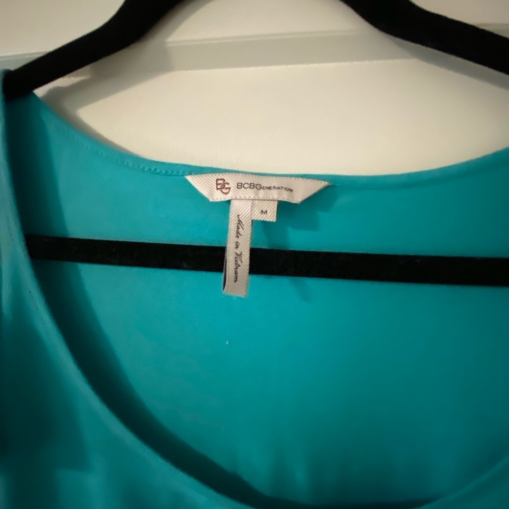 Bcbg top - Picture 3 of 4